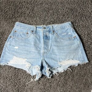Levi’s 501 distressed shorts size 30